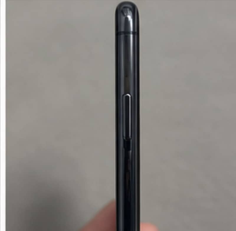 Apple iPhone XS 1