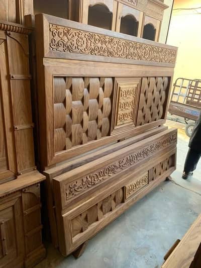 only woods luxury bed