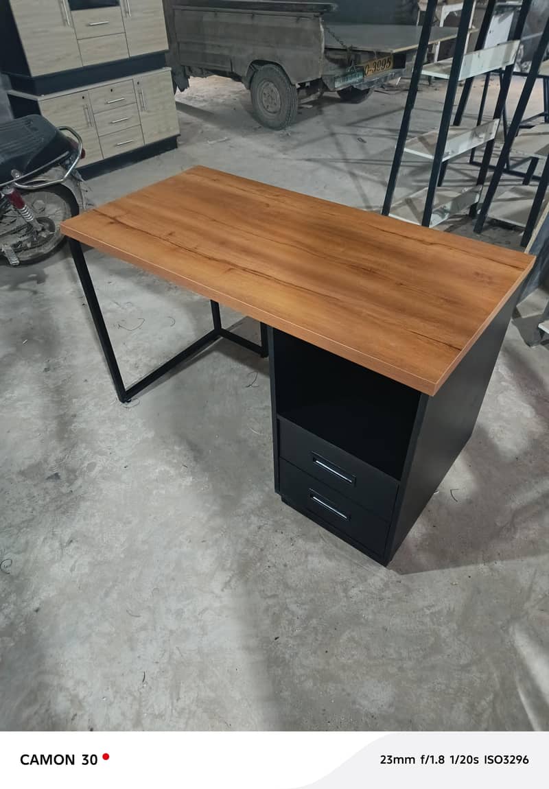 workstation table / office table / conference table. 13