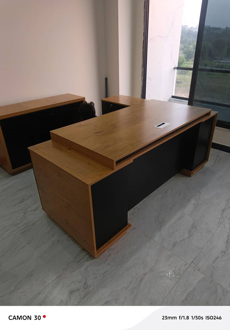 workstation table / office table / conference table. 19