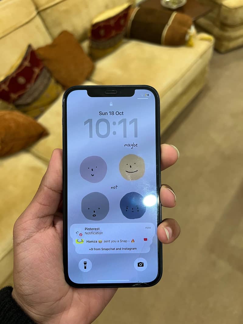 Apple iPhone 12 1