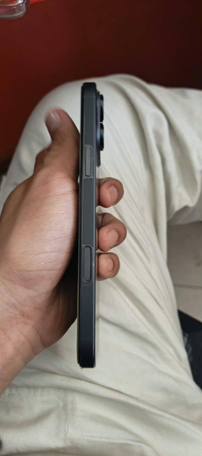 Apple iPhone 16 Pro Max 4