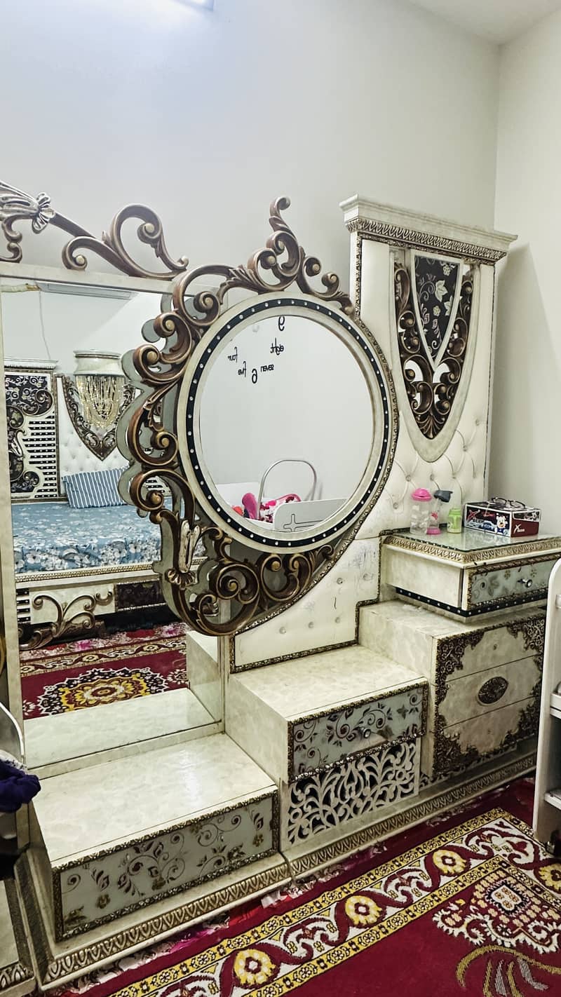Deco dressing table 0