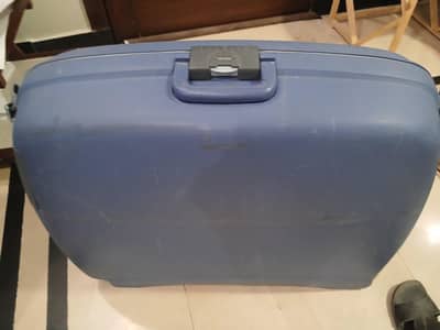 travlling bag.