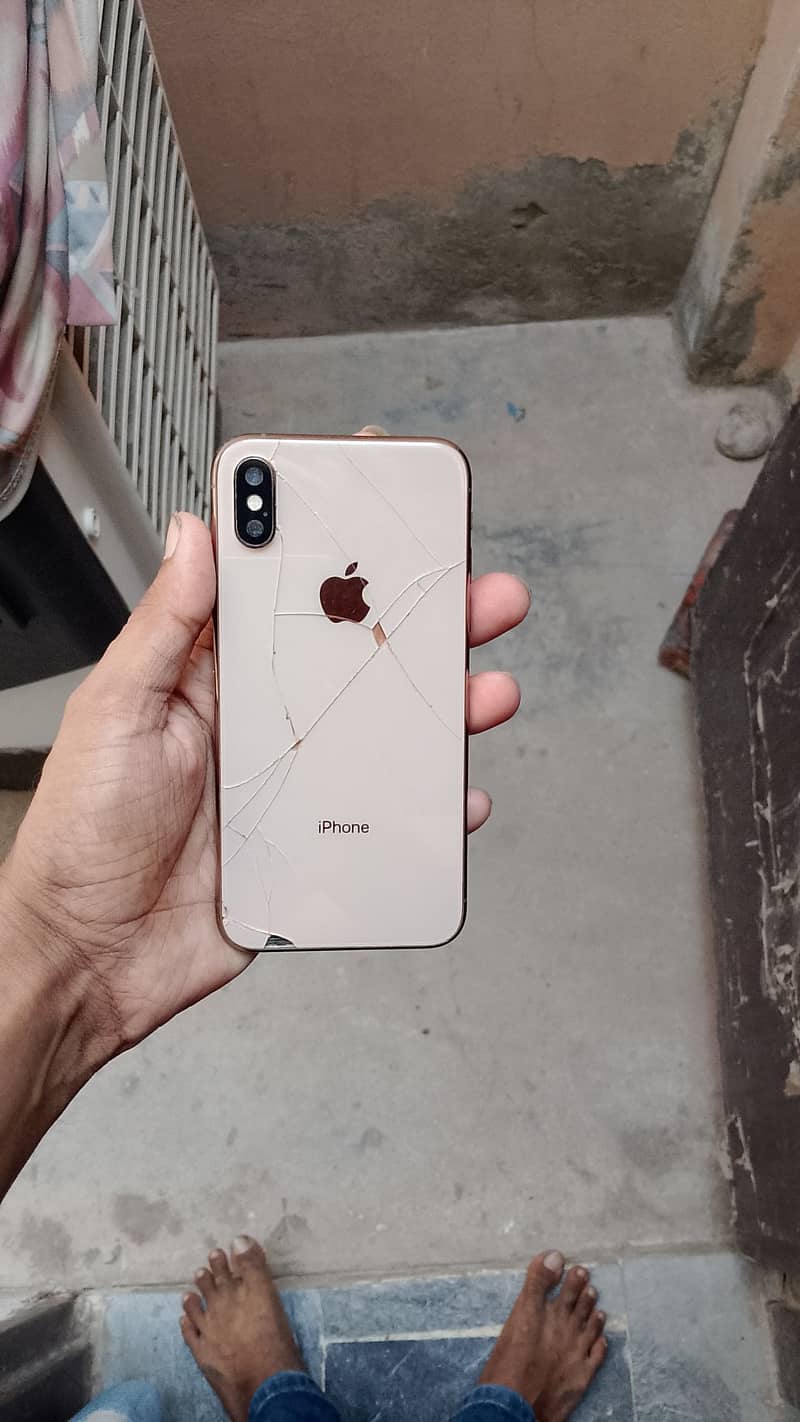 Apple iPhone XS 5