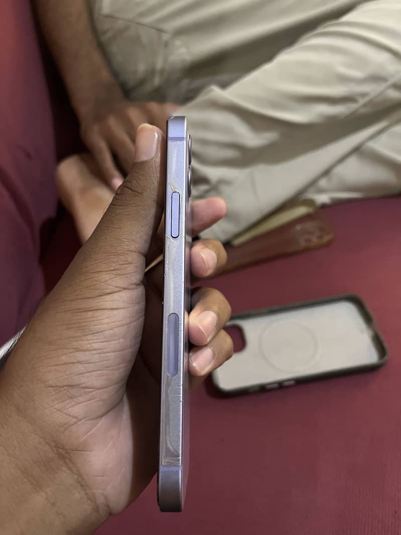 Apple iPhone 12 1