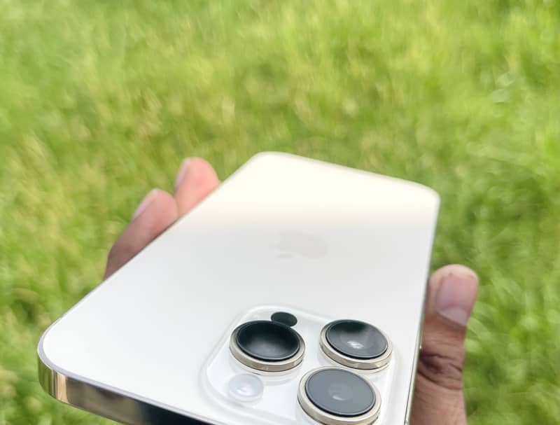 iPhone 14 Pro Max JV 2