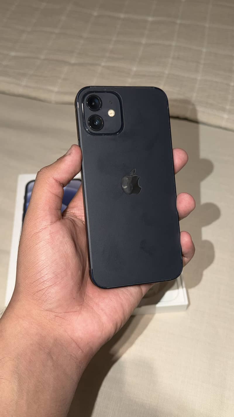 Apple iPhone 12 2