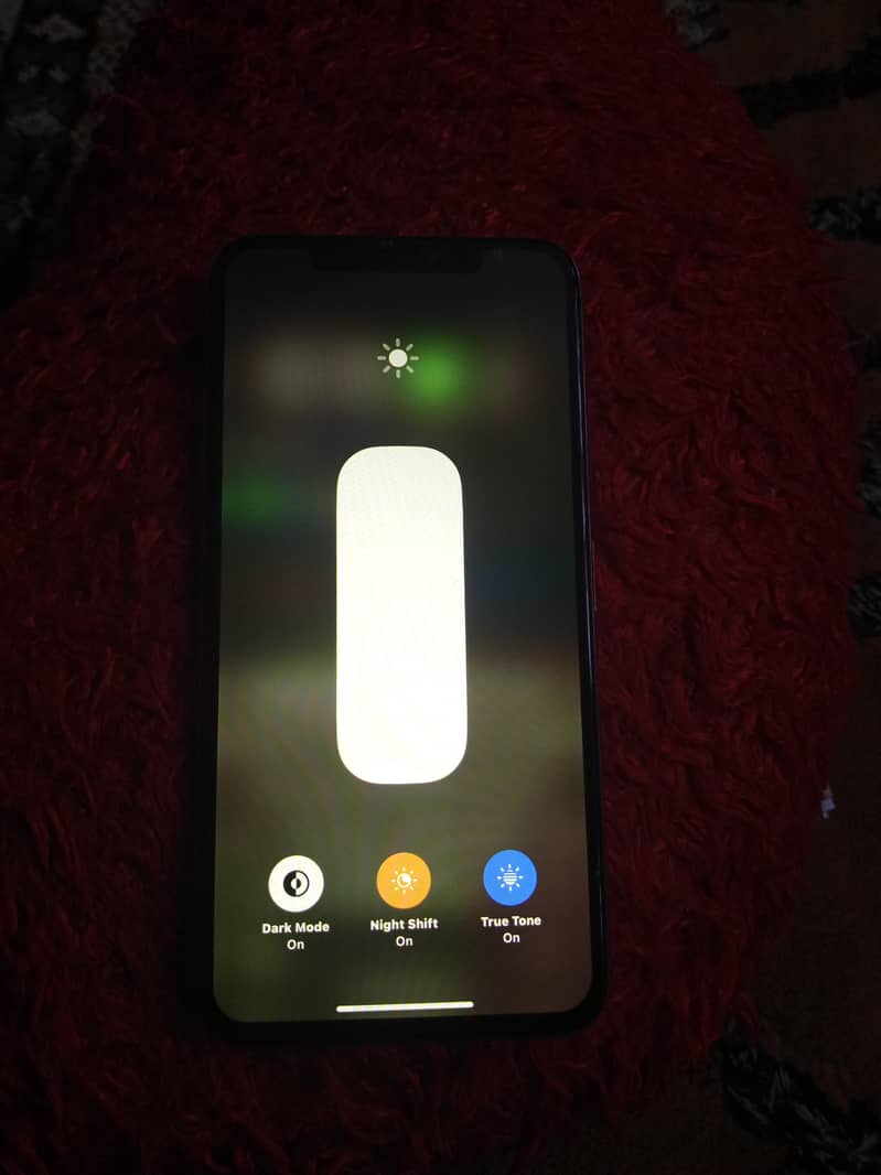 Apple iPhone XS Max 2