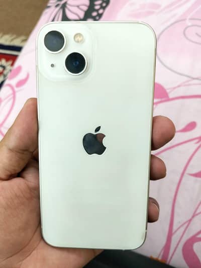 Apple iPhone 13