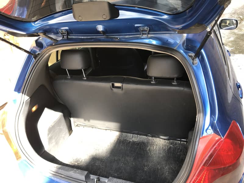 Toyota Vitz 1.0 Basic package 4