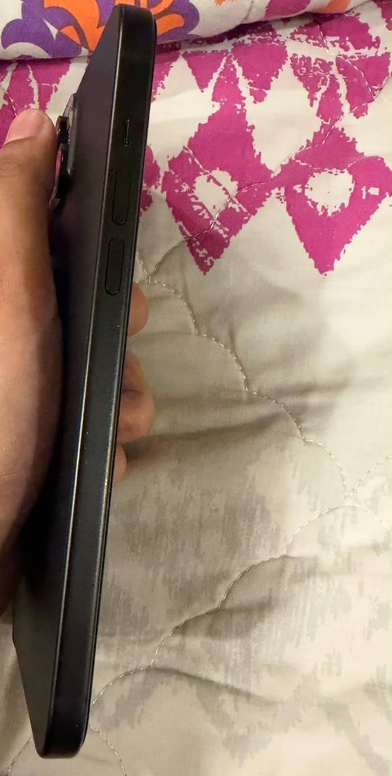 Apple iPhone 15 plus 4