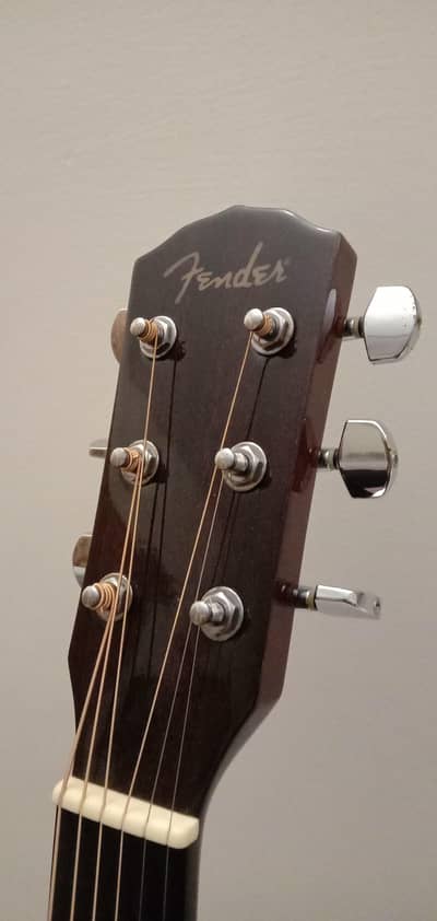 Original Fender DG-5NAT Acoustic Guitar (Excellent Condition) with Bag