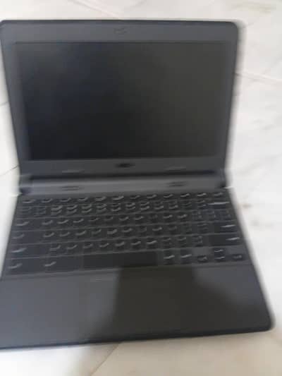 Dell chrome book for sale in good condition