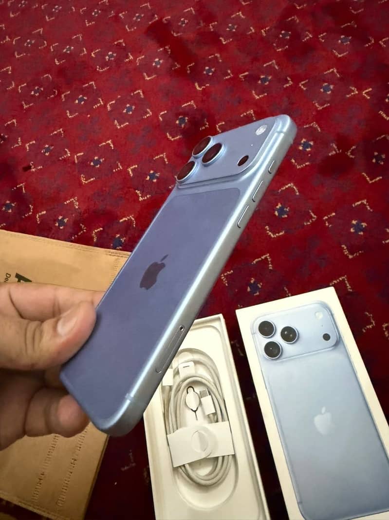 Apple iPhone 18 Pro Max 4