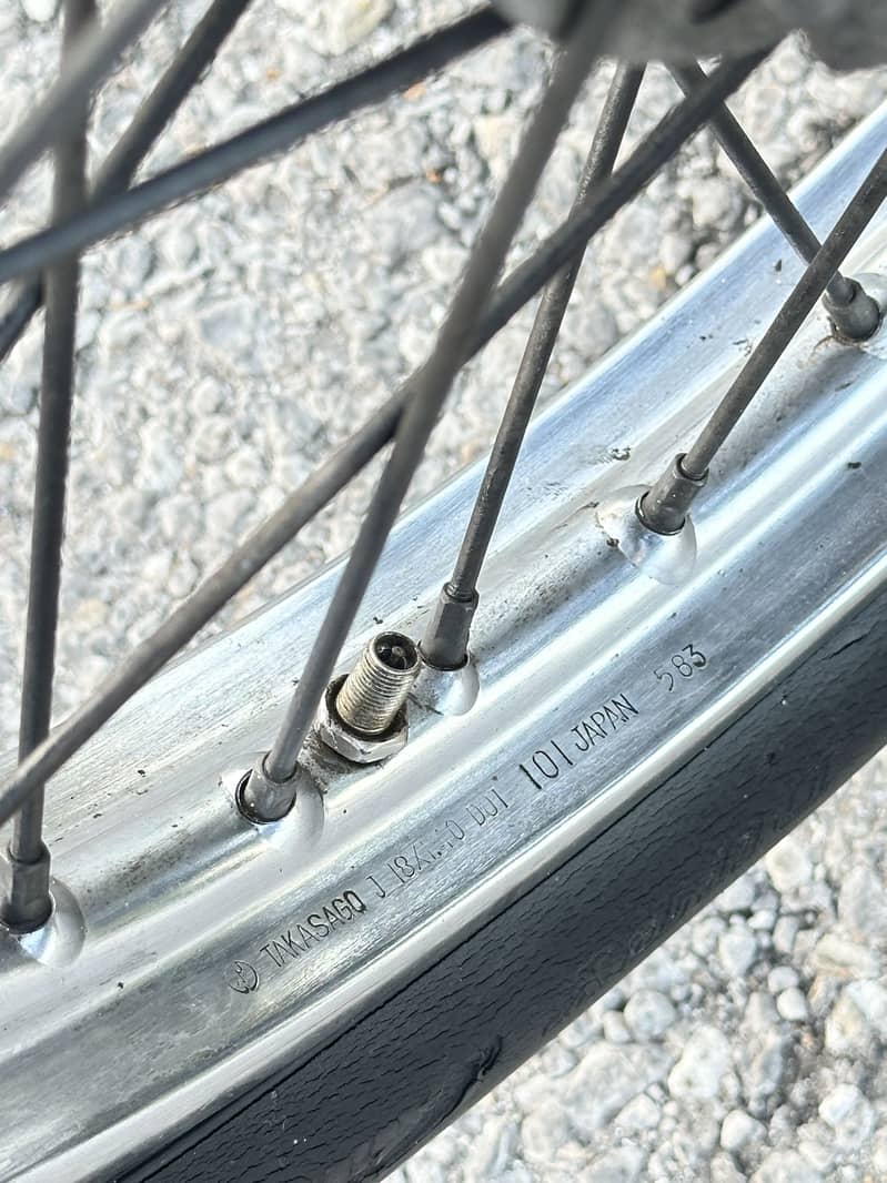 Suzuki Gp 100 3