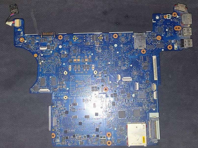 COMPUTER COMPONENTS 4