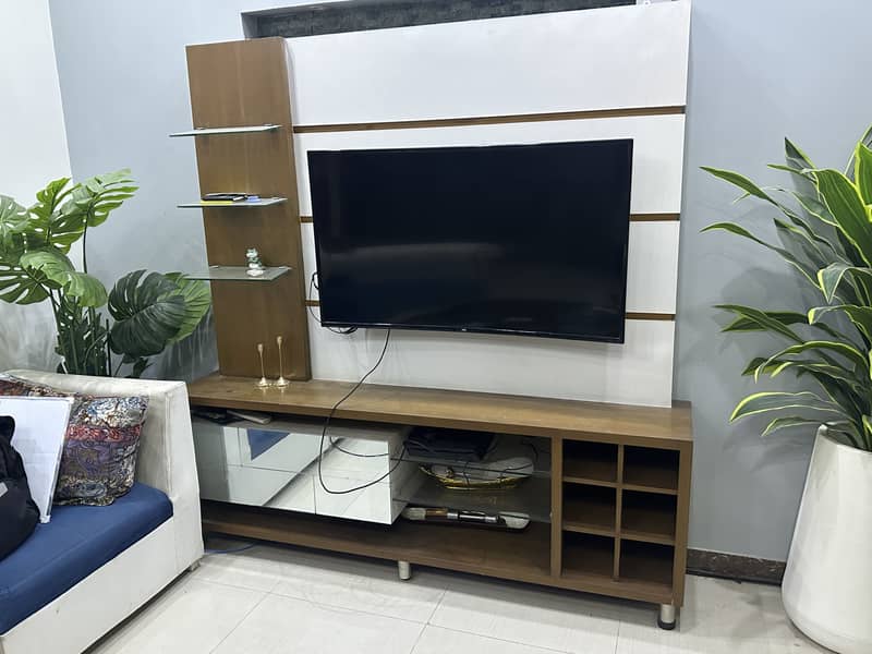 Tv console 1