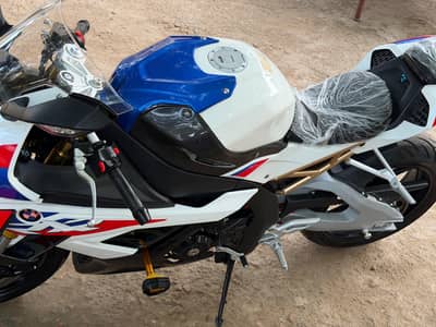 BMW Replica Sports Bike 400cc for sale -  11 lakh- islamabad