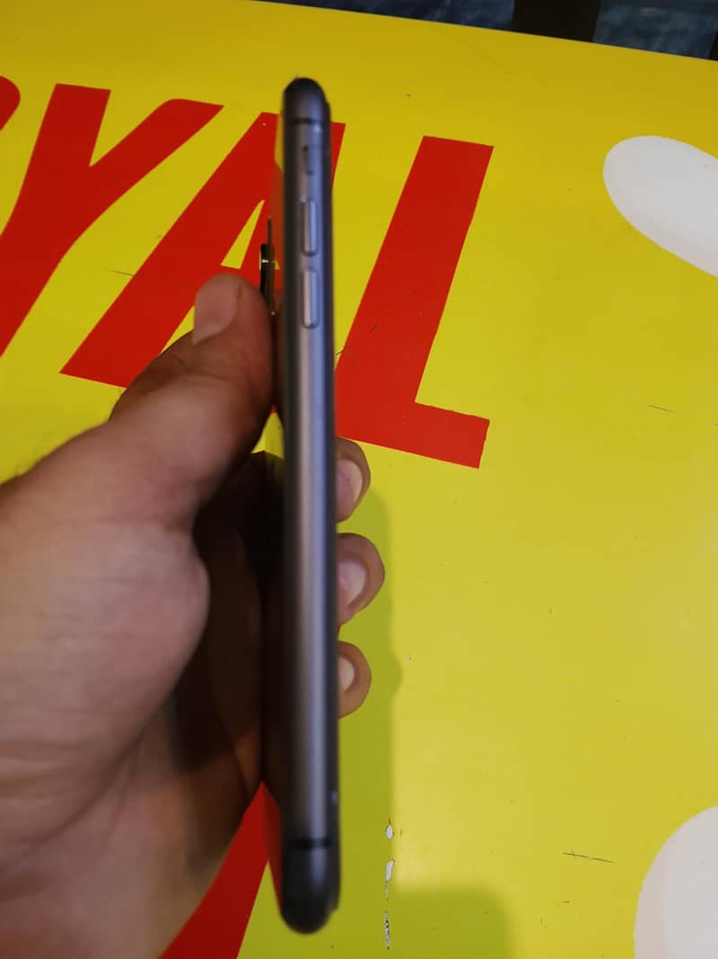 Apple iPhone 11 1