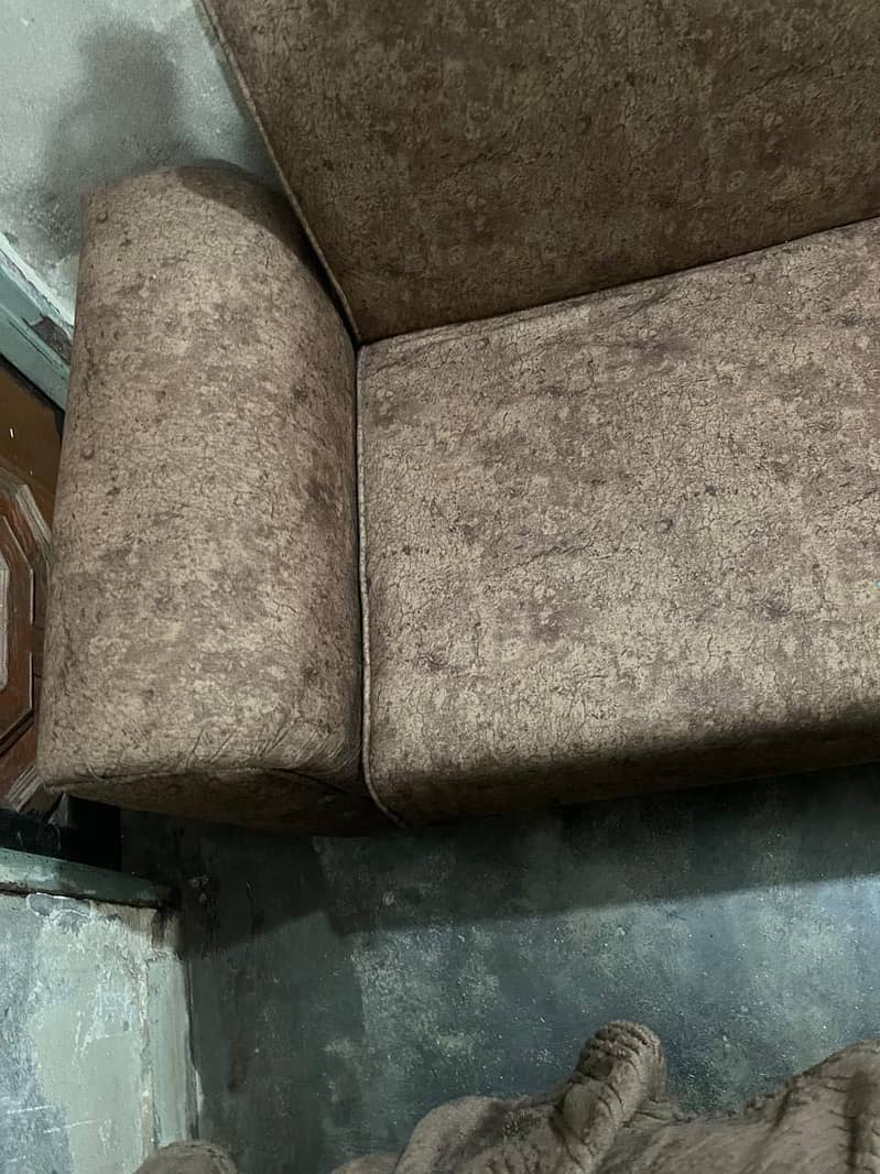 Sofa cumbed 0