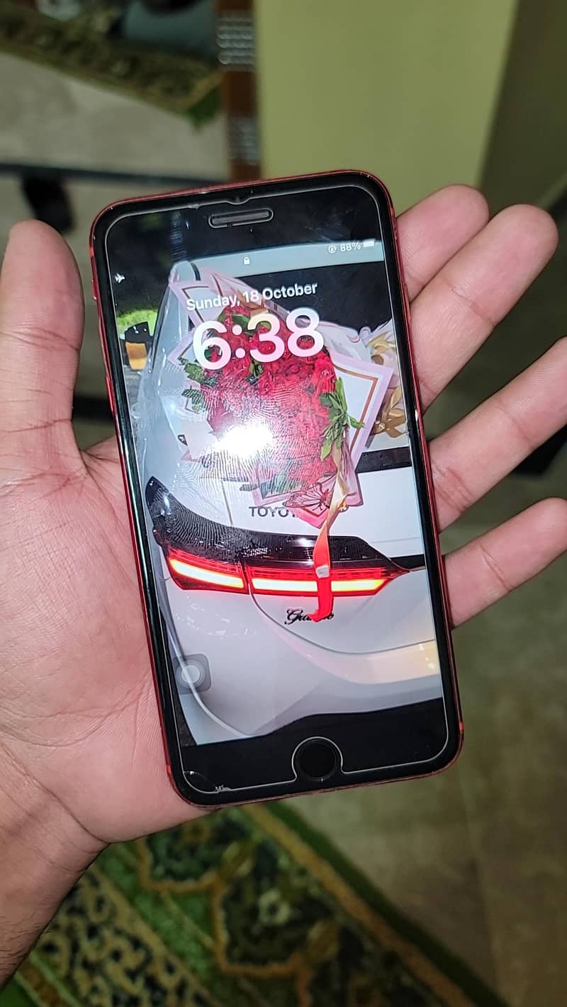 Apple iPhone 8 Plus 1