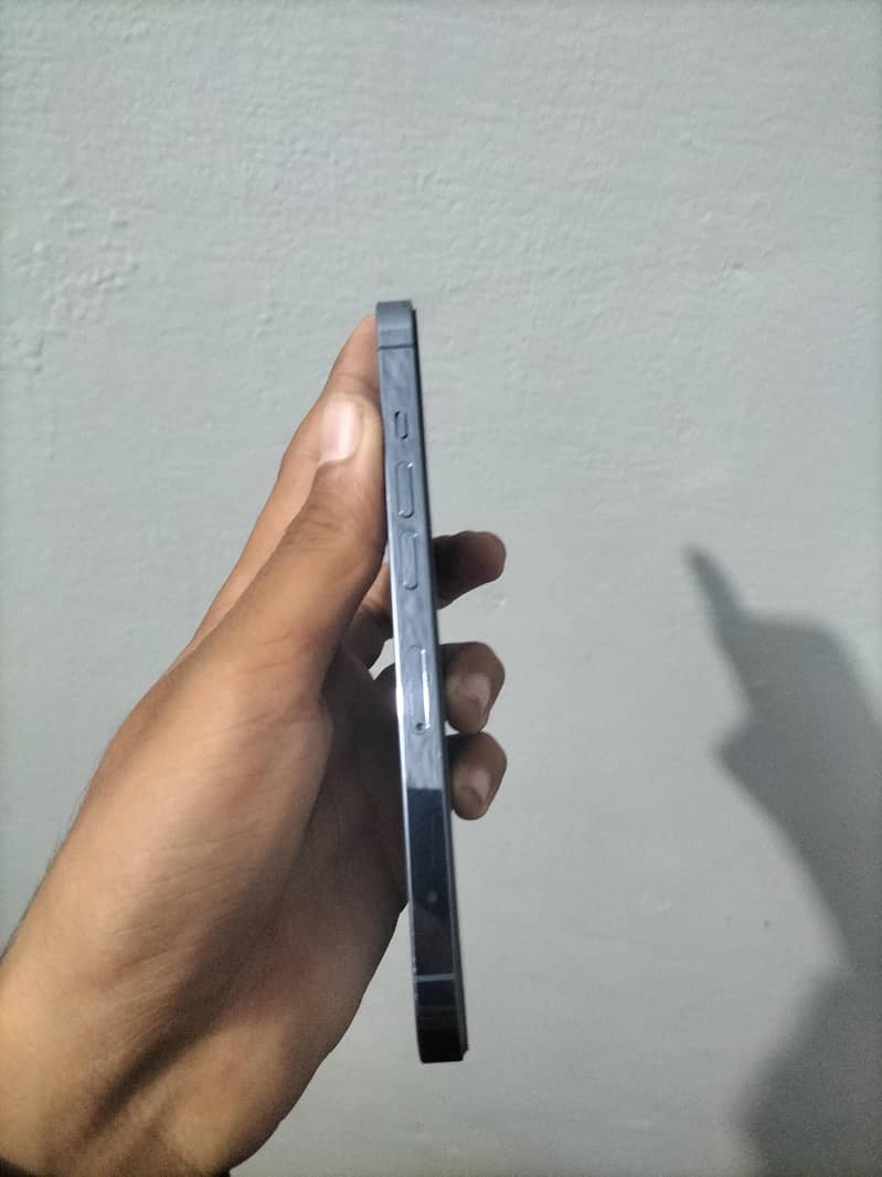 Apple iPhone 13 Pro 6