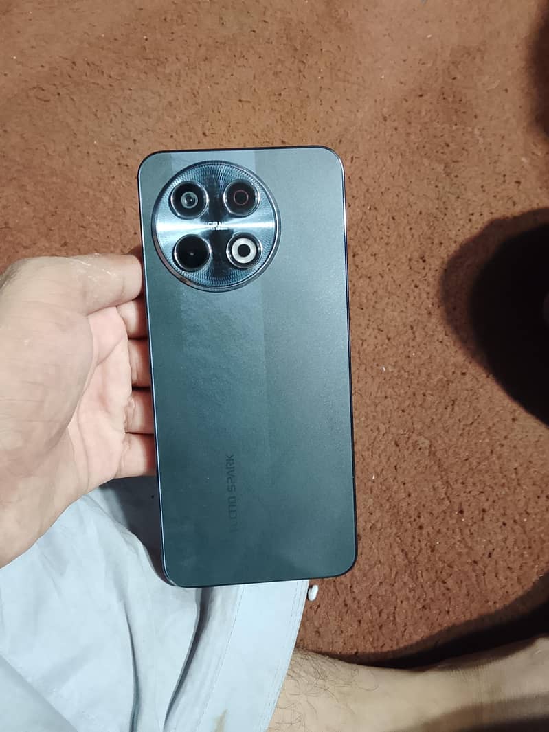 Tecno CAMON 30 Pro 4