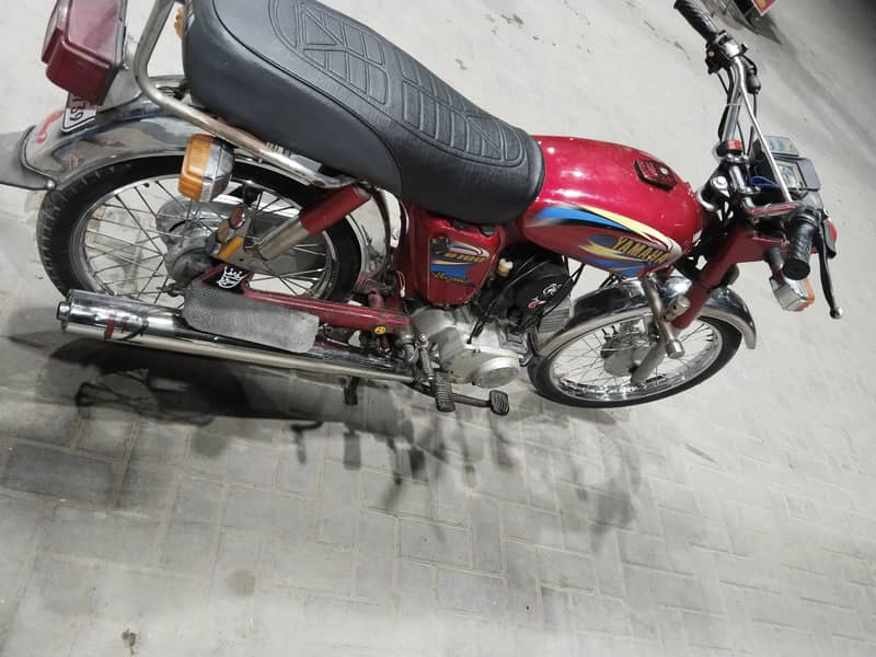 Yahama 2012 model 100cc 1