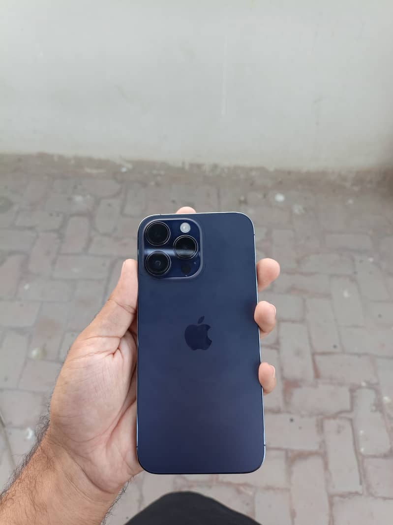 Apple iPhone 14 Pro Max 0