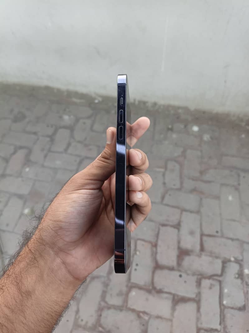 Apple iPhone 14 Pro Max 2
