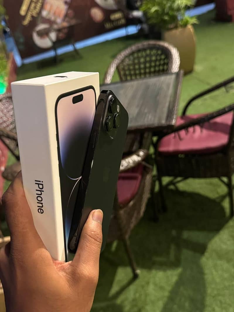 Apple iPhone 14 Pro Max 3