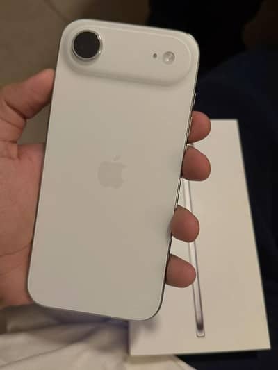 iPhone 17 Air With Box 256 GB Light Gold