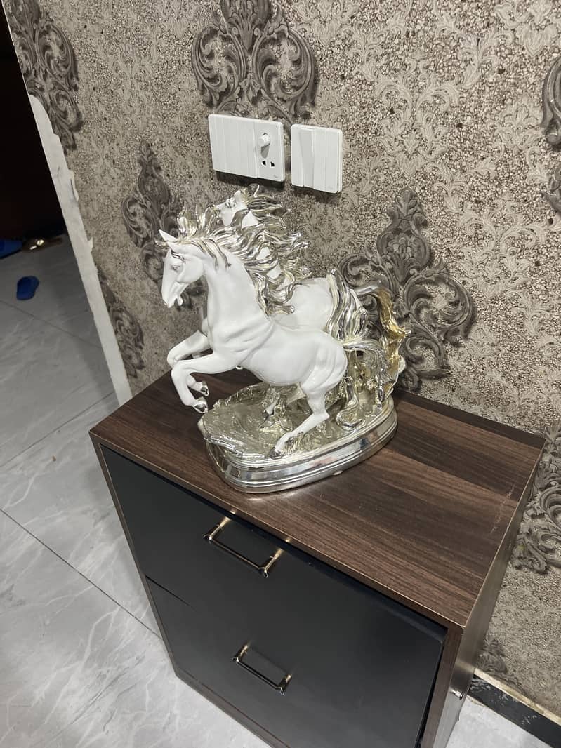 Artificial  horse 1