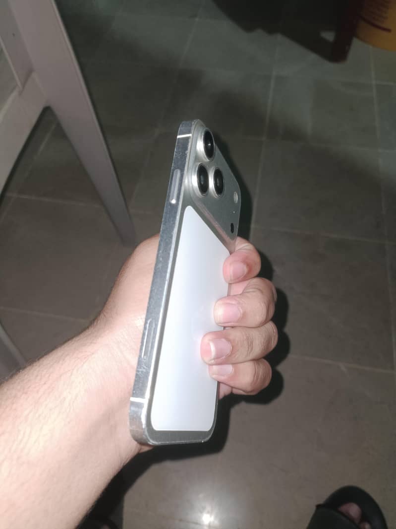 Apple iPhone XR converted 4