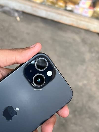 Apple iPhone 15