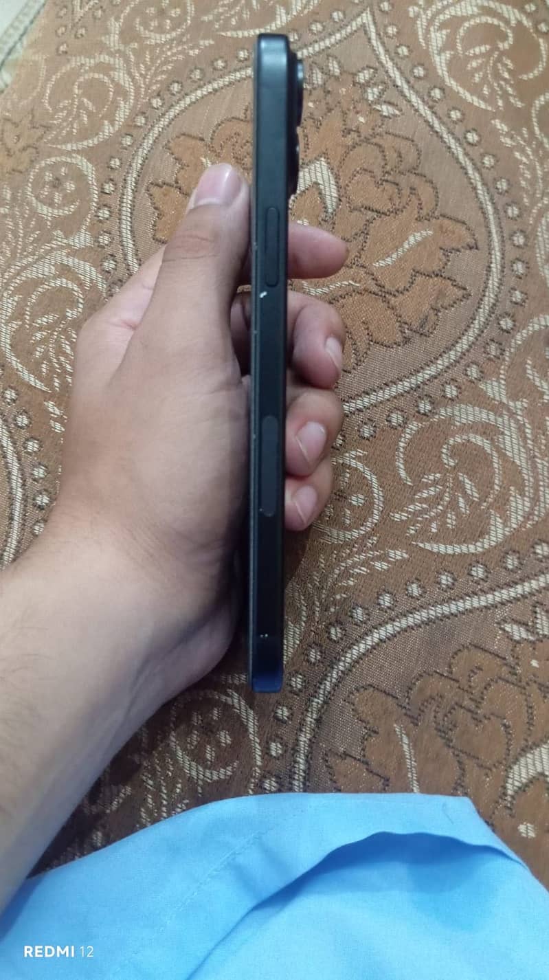 Apple iPhone 15 plus 2