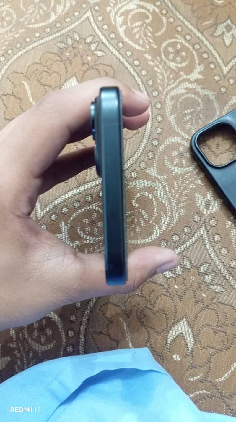 Apple iPhone 15 plus 4