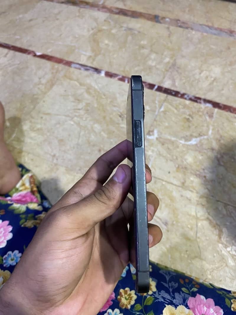 Apple iPhone 12 Pro 5