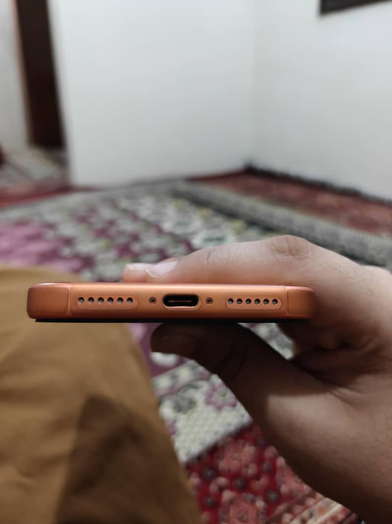 Apple iPhone 17 Pro Max 4