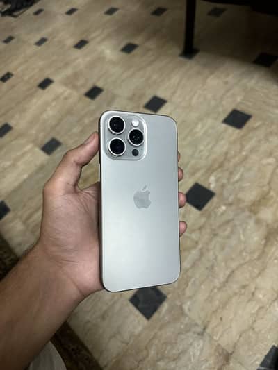 Apple iPhone 15 Pro Max