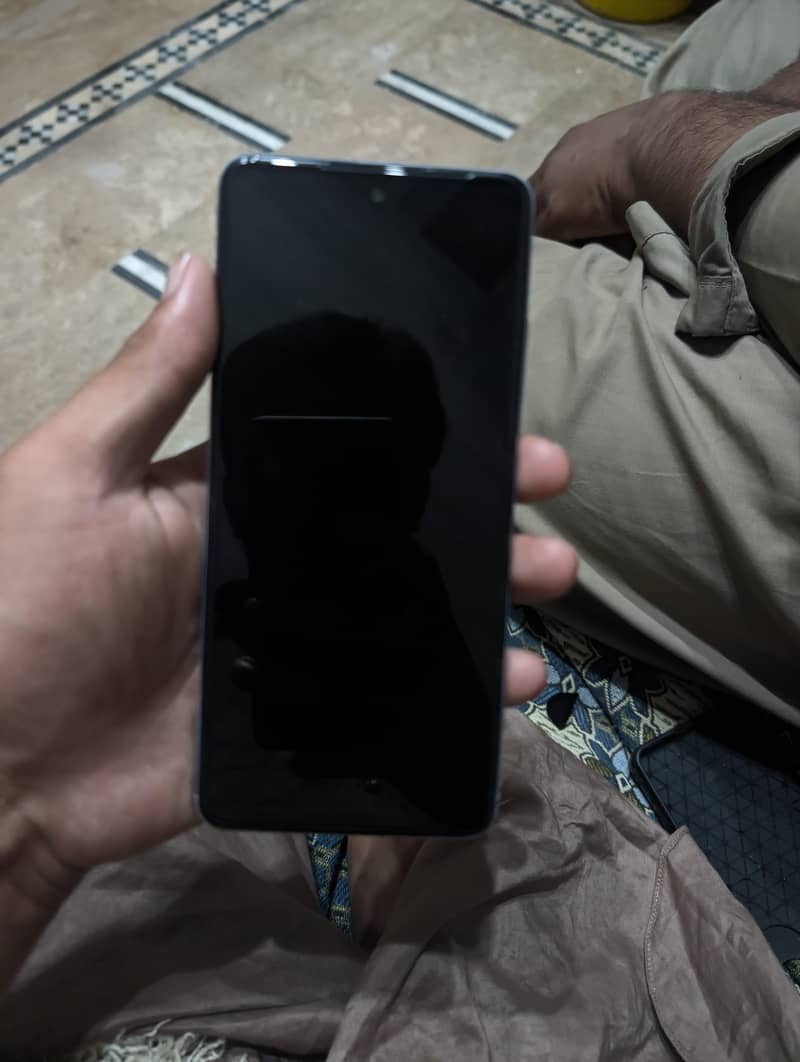 OPPO A60 0