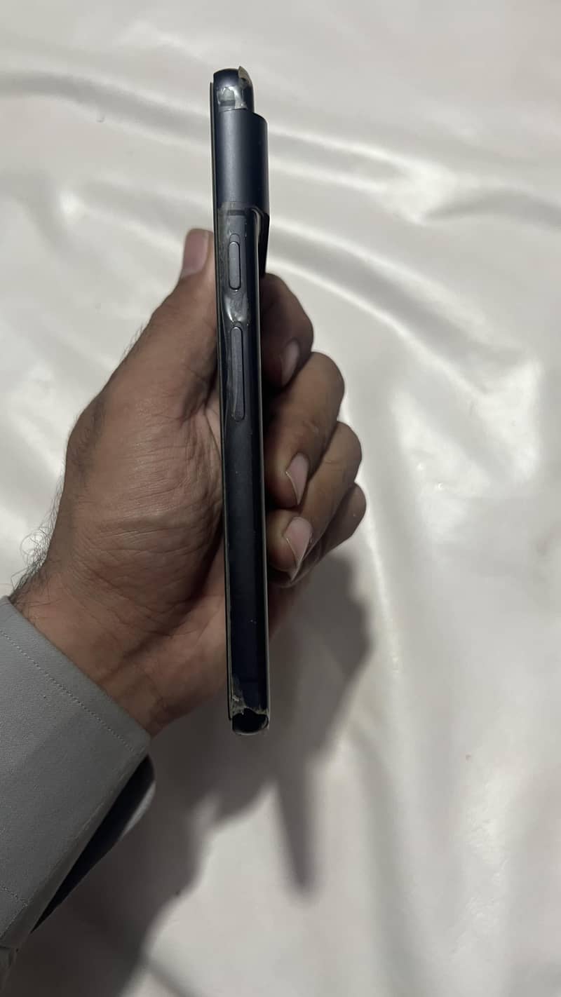 Google Pixel 8 6