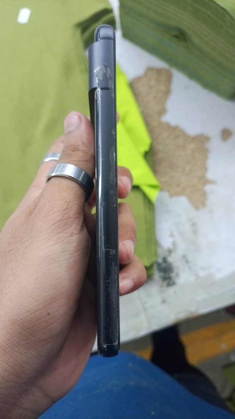 Google Pixel 8 2