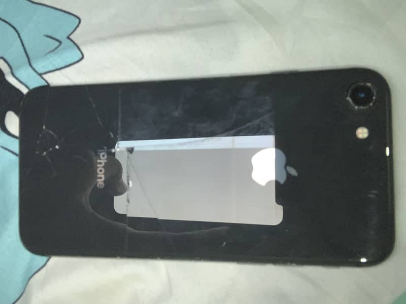 Apple iPhone 8 1