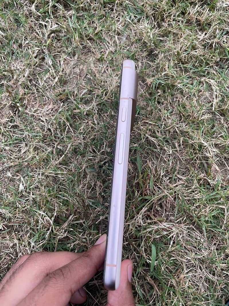 Google Pixel 8 3