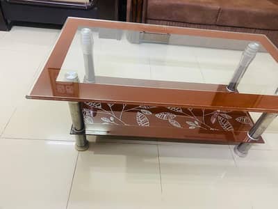 Set of 3 glass Tables in 10/10 condition. Not even a single scratch