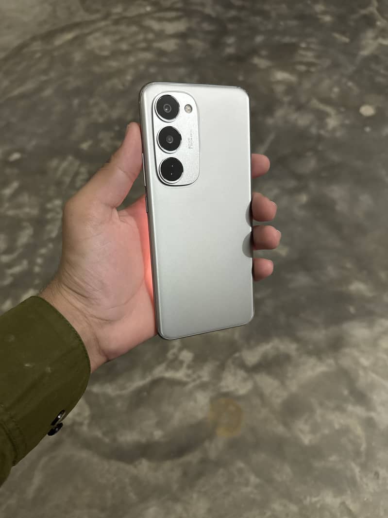 Tecno Spark 40 Pro Plus 0