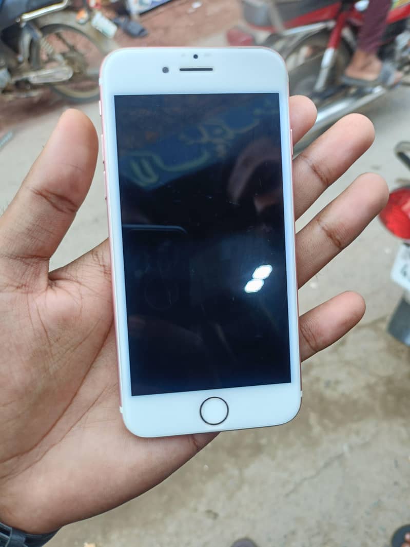 Apple iPhone 7 4