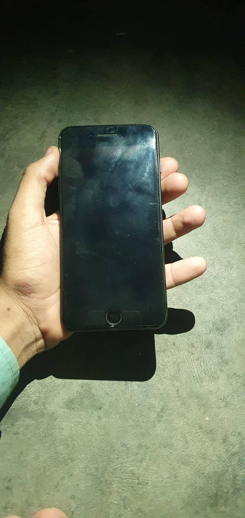 Apple iPhone 7 Plus 1